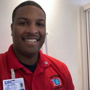 Meet your Posher, Devin